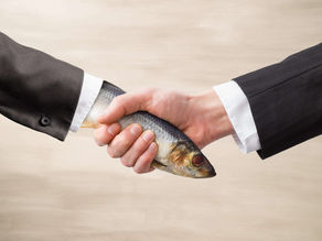 6 Handshake Rules You Shouldn’t Break
