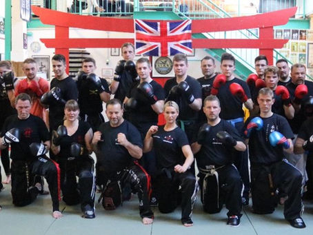 Hoher Besuch aus England im Osaka Sport Center Emden