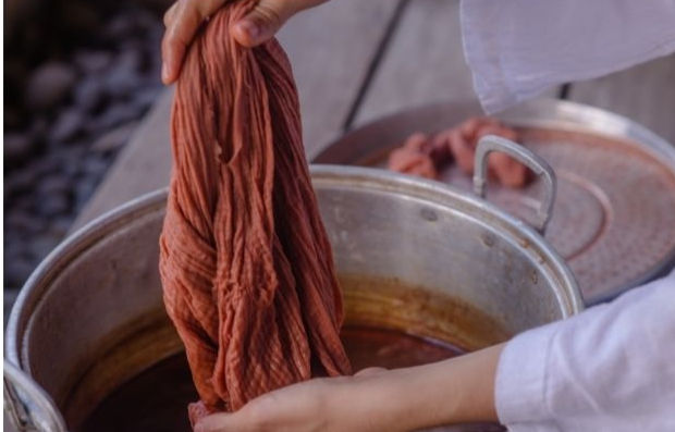 natural dye vat
