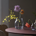 Muuto Vase clear 3.png