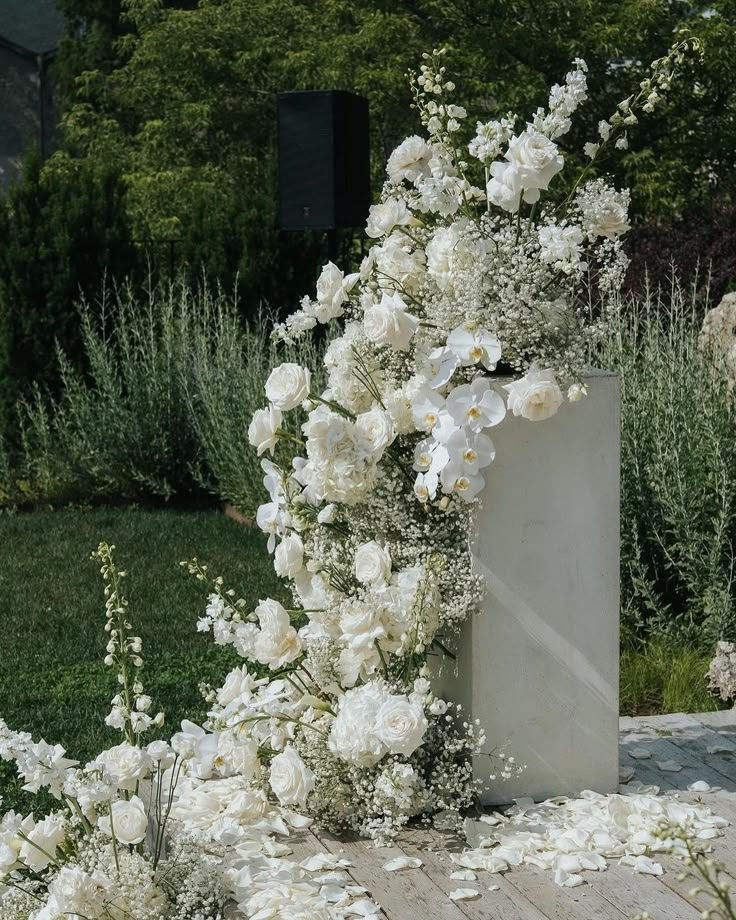 The Real Cost of Flowers for Your Italian Villa Wedding