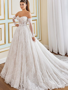 MARTIN THORNBURG, MON CHERI BRIDALS, WEDDING DRESS, BOCHIC BRIDAL BOUTIQUE, READING BRIDAL DISTRICT, CINCINNATI, OHIO