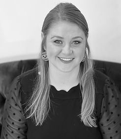 Our team // Bridal Stylist