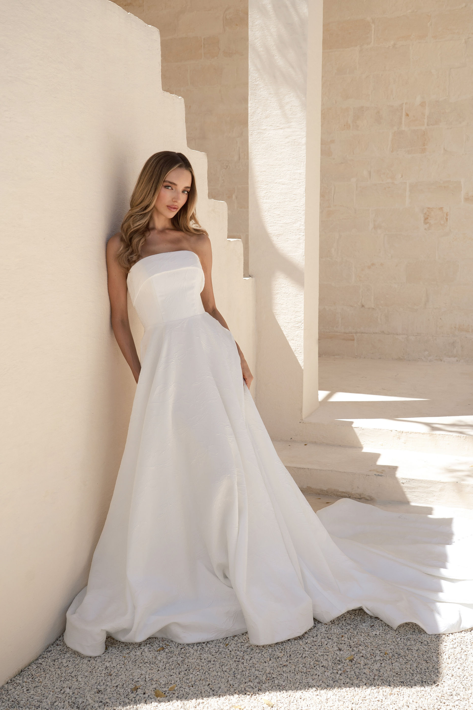 WILLOW AND WINTER 2027 BOCHIC BRIDAL BOUTIQUE