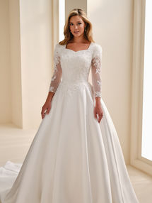 MODEST MON CHERI BRIDALS, WEDDING DRESS, BOCHIC BRIDAL BOUTIQUE CINCINNATI, OHIO, READING BRIDAL DISTRICT, LACE WEDDING DRESS, TRADITIONAL WEDDING DRESS