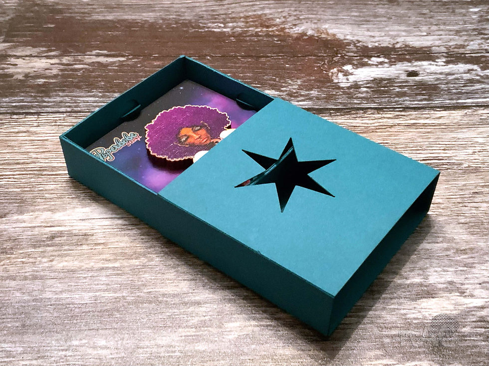 Miniatyrbild: Flower Angel Wooden Pin Badge