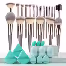 Thumbnail: Elyviah LuxeBlend™ Brush Set
