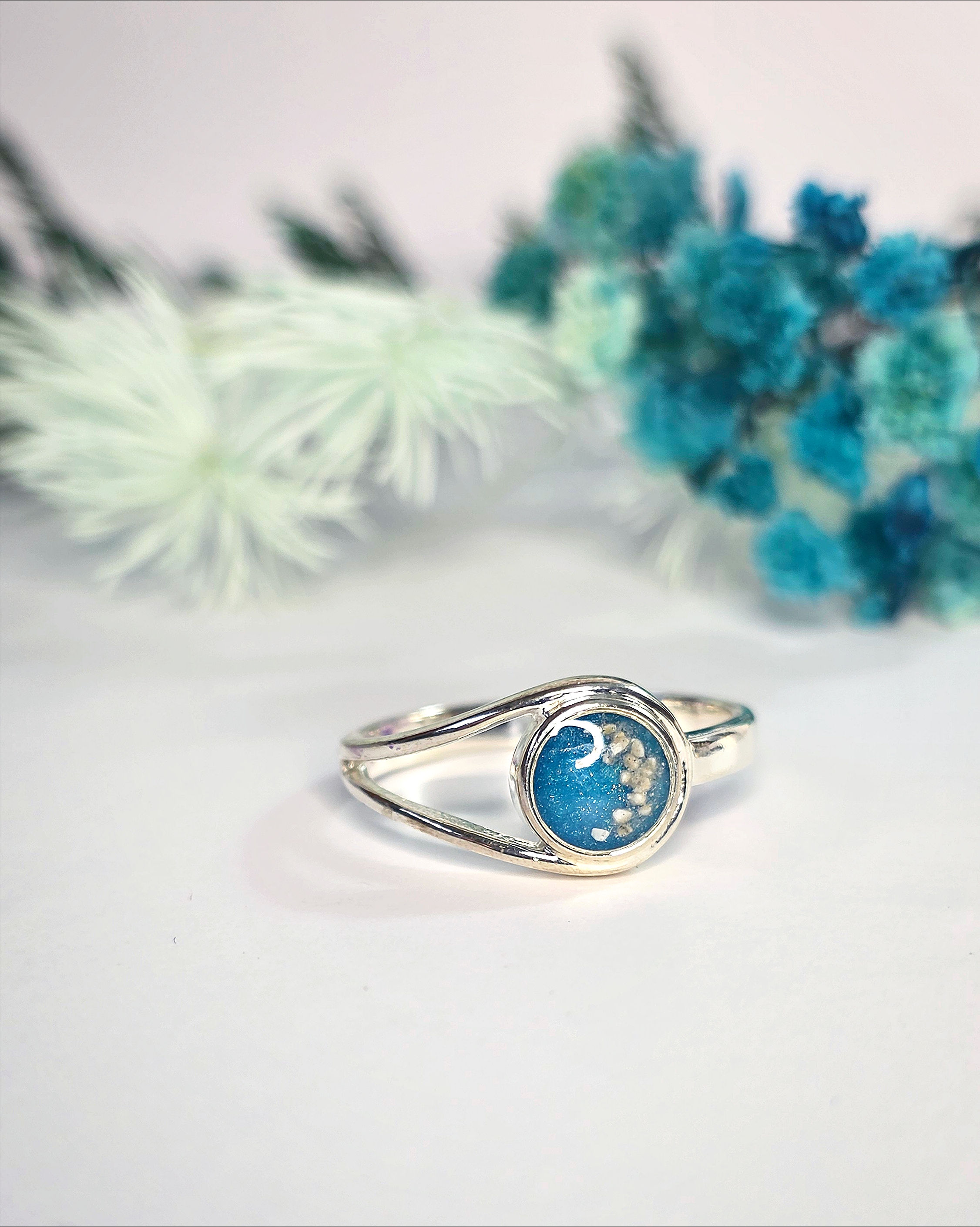 Isolde - Sterling Silver Ashes Ring