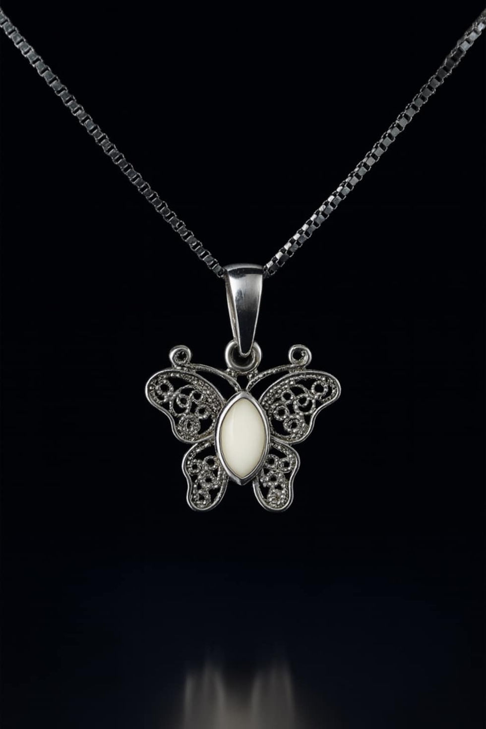 Mirael | Semen inclusion necklace