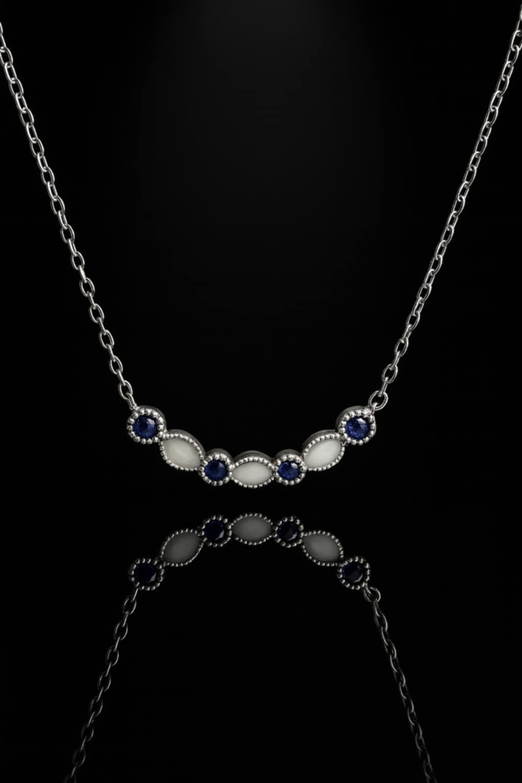 Nyra | Semen necklace