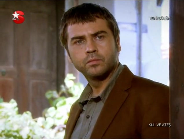 Kül ve Ateş 6 Bölüm Serhat Tutumluer Sahnesi (12) 012.jpg
