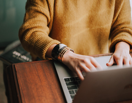 femme Typing