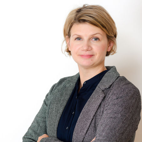 JULIJA SCHELLANDER-OBID BO VODILA SPZ / ÜBERNIMMT DIE GESCHÄFTSFÜHRUNG