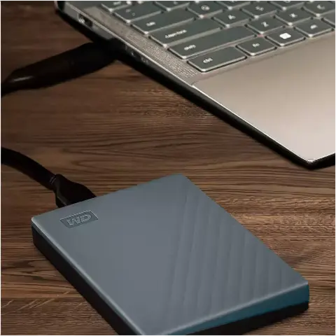 כונן 5TB My Passport מבית WD עובד עם USB-C™