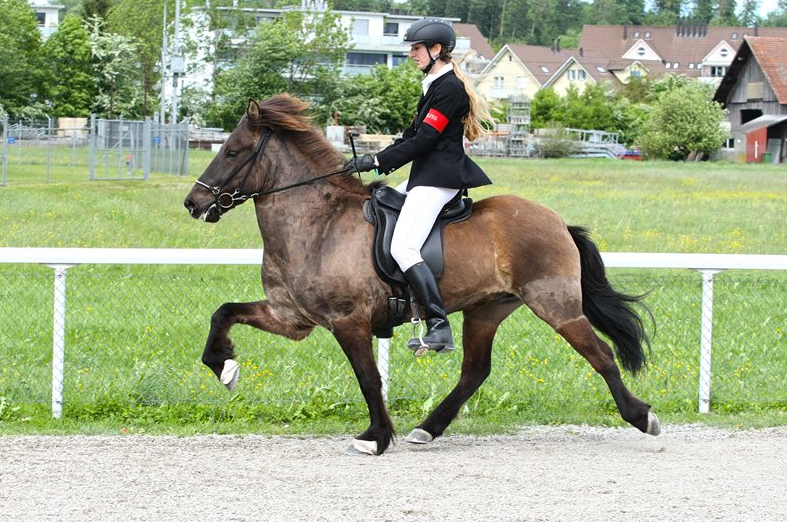 Julia Mosele mit Seðill vom Weierholz