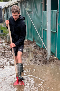 Turnier Möllenbronn - Regen, Regen und nochmals Regen Trotz extrem schlechtem Wetter zeigten unsere Pferde  an der Baden-Württembergische Meisterschaft  sehr gute Leistungen!