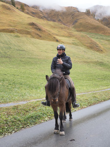 Samnaun, 1846m über Meer. Hier wohnt Melanie mit unserem ehemaligen Verkaufspferd Píla.