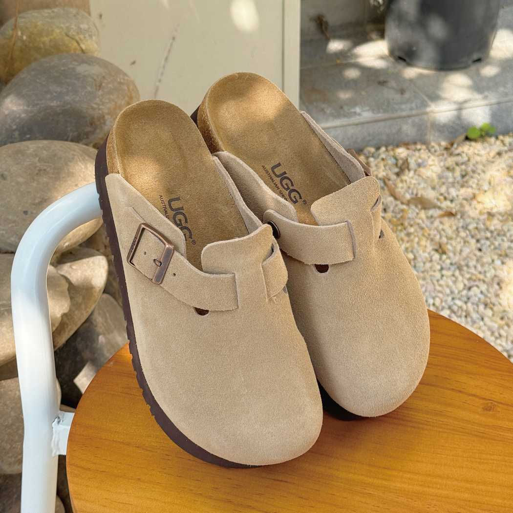 AUSTRALIAN SHEPHERD UGG Sandals Platform Slides Berrin AS 7044
