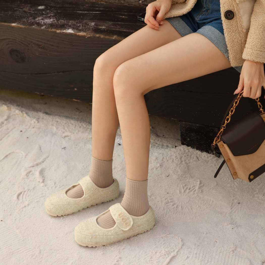 DK UGG Women Tweed Mary Jane Style Moccasin 242