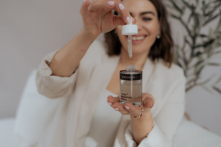 BusinessshootingSpiegelschönLisaSinger(3von11).jpg