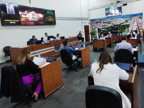 Sem respostas, vereadores aprovam em primeiro turno projeto que obriga Governo a fornecer informações em até 30 dias