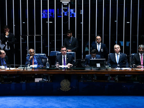 Senadores manifestam apoio a projeto que dá fim ao rol taxativo; ministro da Saúde é contra