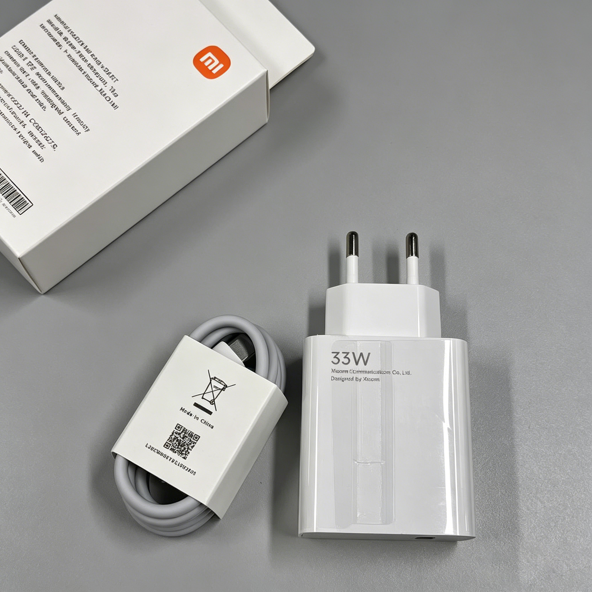 Carregador de 33W com Adaptador de Carga Rápida (Padrão UE/EUA) e Cabo USB Tip