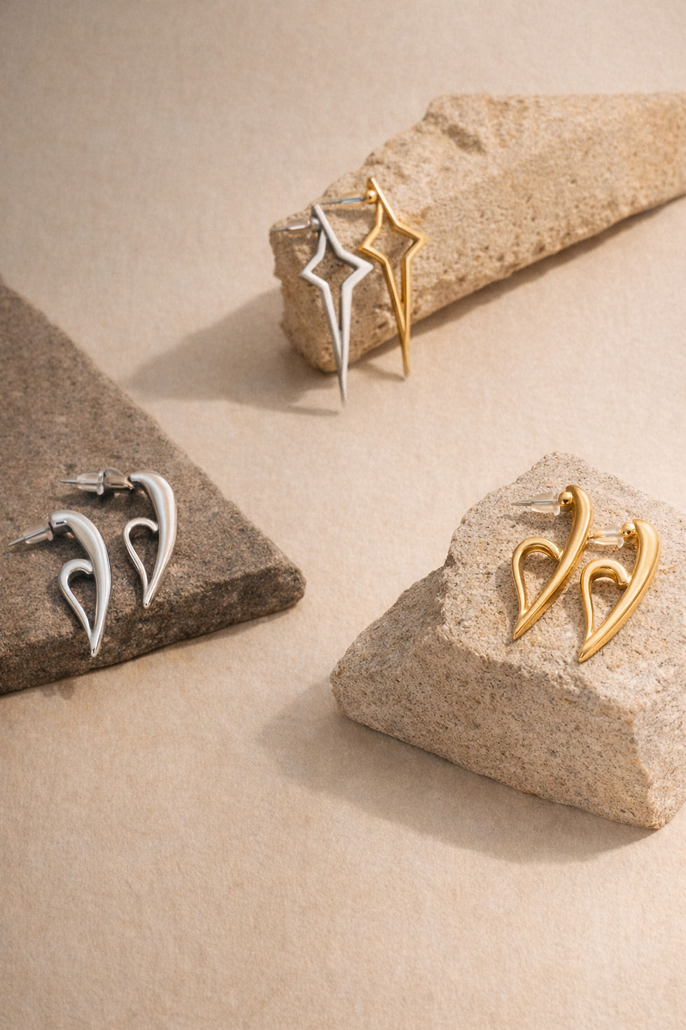 Thumbnail: GOLD STARS EARRINGS 