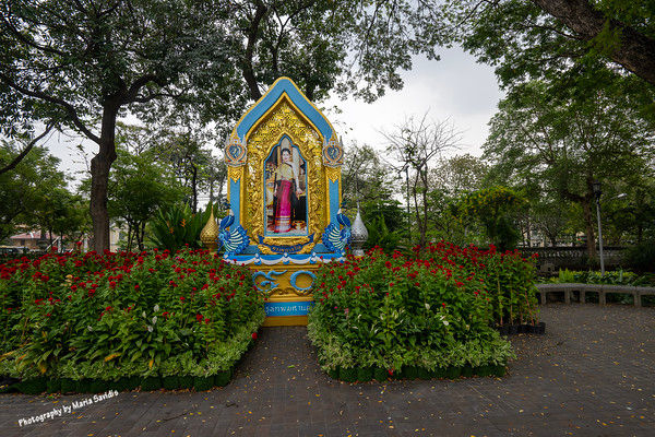 Queen Sirikat