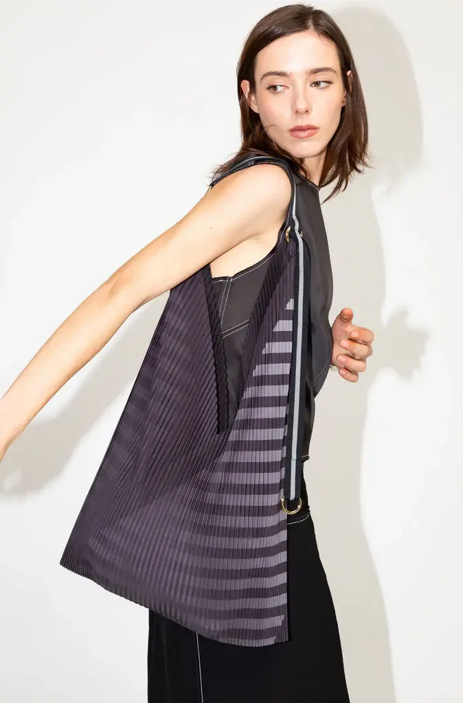 Bolsa Y plisada claudia black - Multitudes