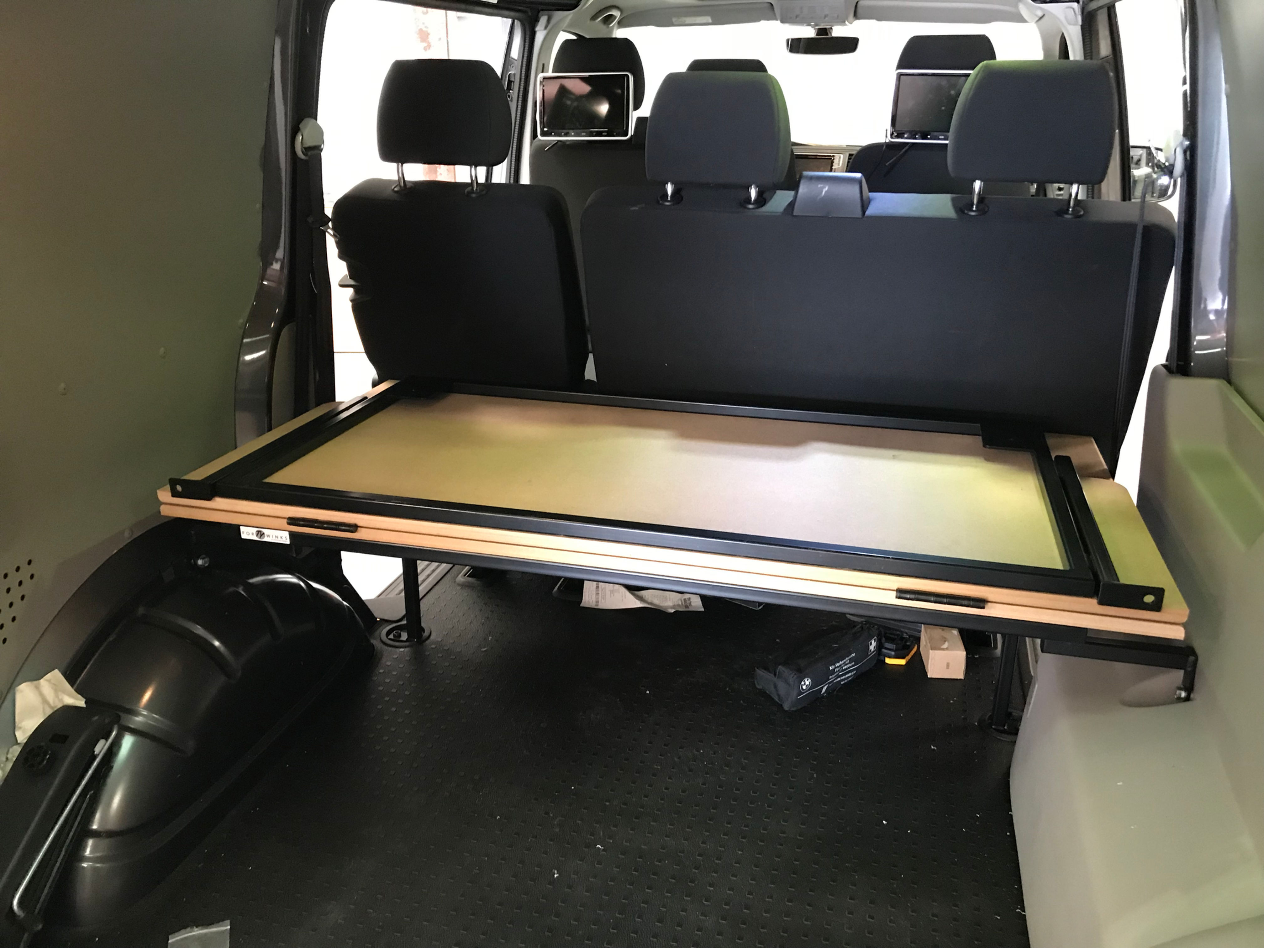 SWB Bed / Platform - No Carpet