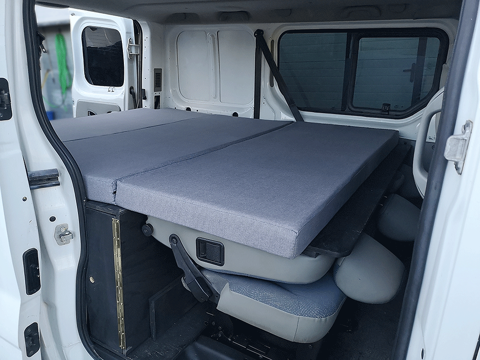 Thumbnail: Nissan Primastar Kombi - Rear Tri-Folding Mattress