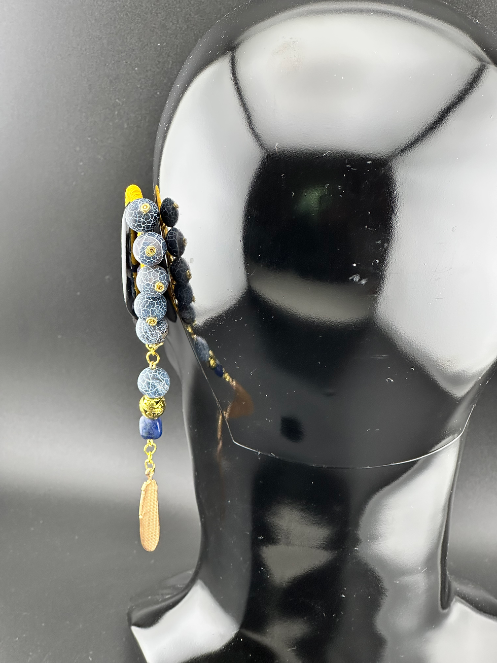 Thumbnail: Ear Cuff