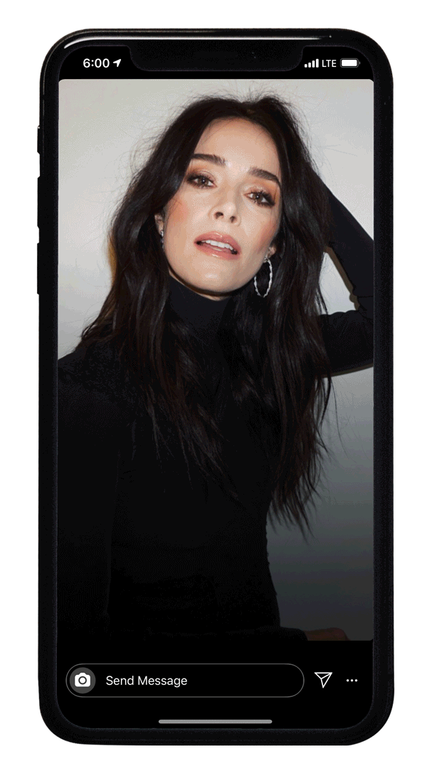 black-iphone-7-on-brown-table-699122_2.g