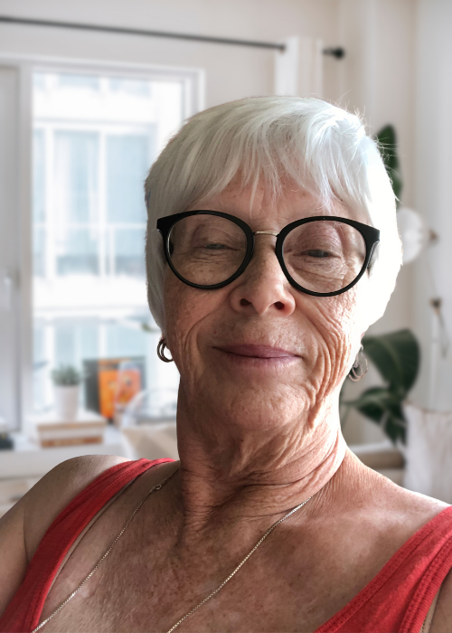 Picture of owner Shirley Williams