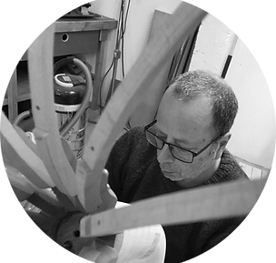 Simon Tayler BW crop circle.png