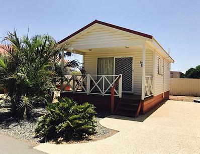 cabins accommodatio outback oasis caravan park