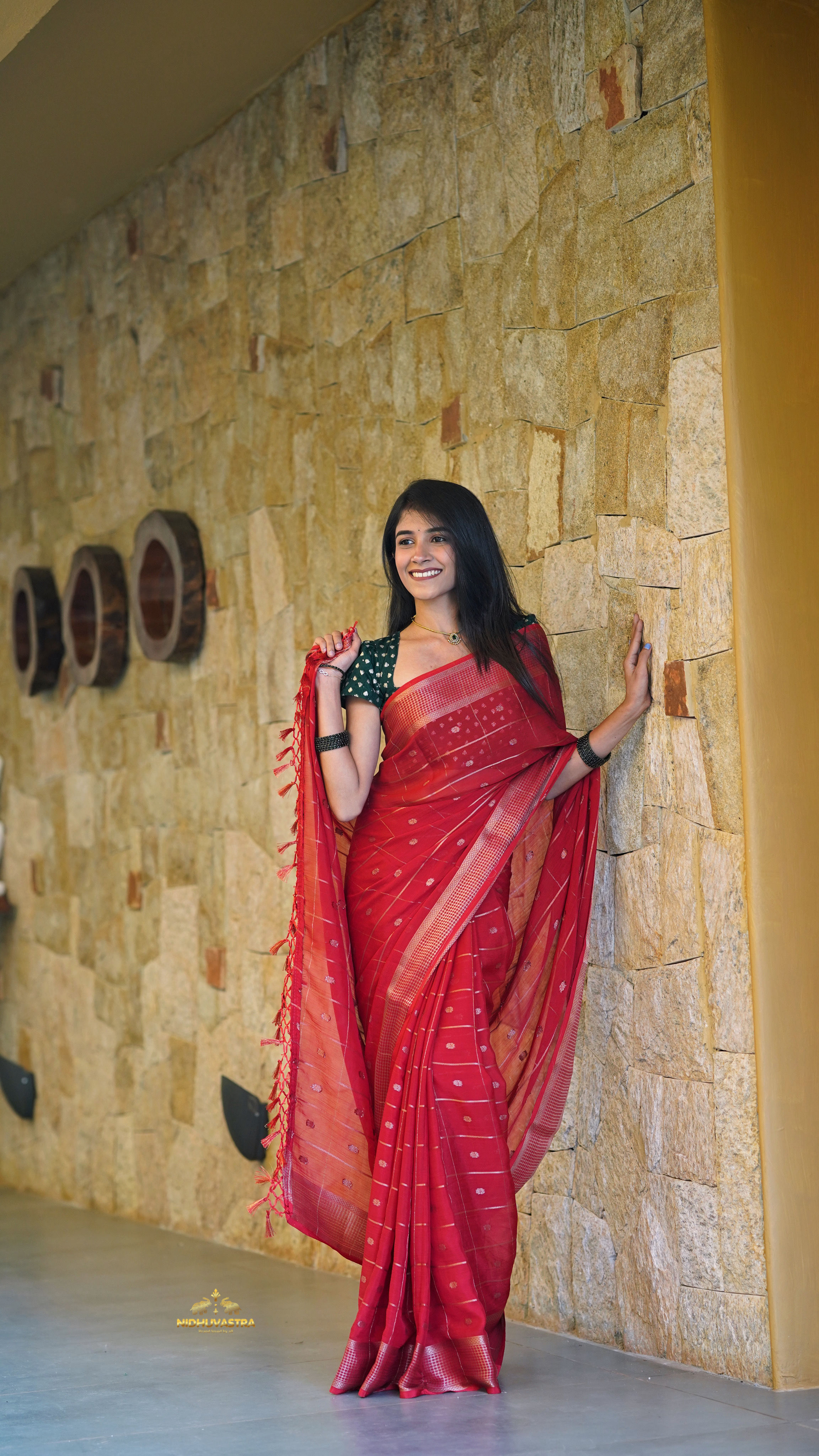 Red saree  with contrast blouse CODE-075