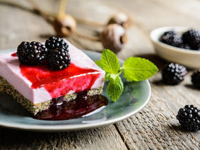 No-Bake Blackberry & Blueberry Cheesecake