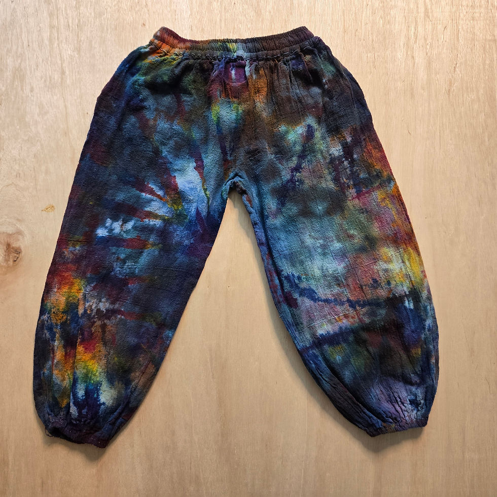 Thumbnail: Medium/Large - Hemp Capri Pants with Pockets