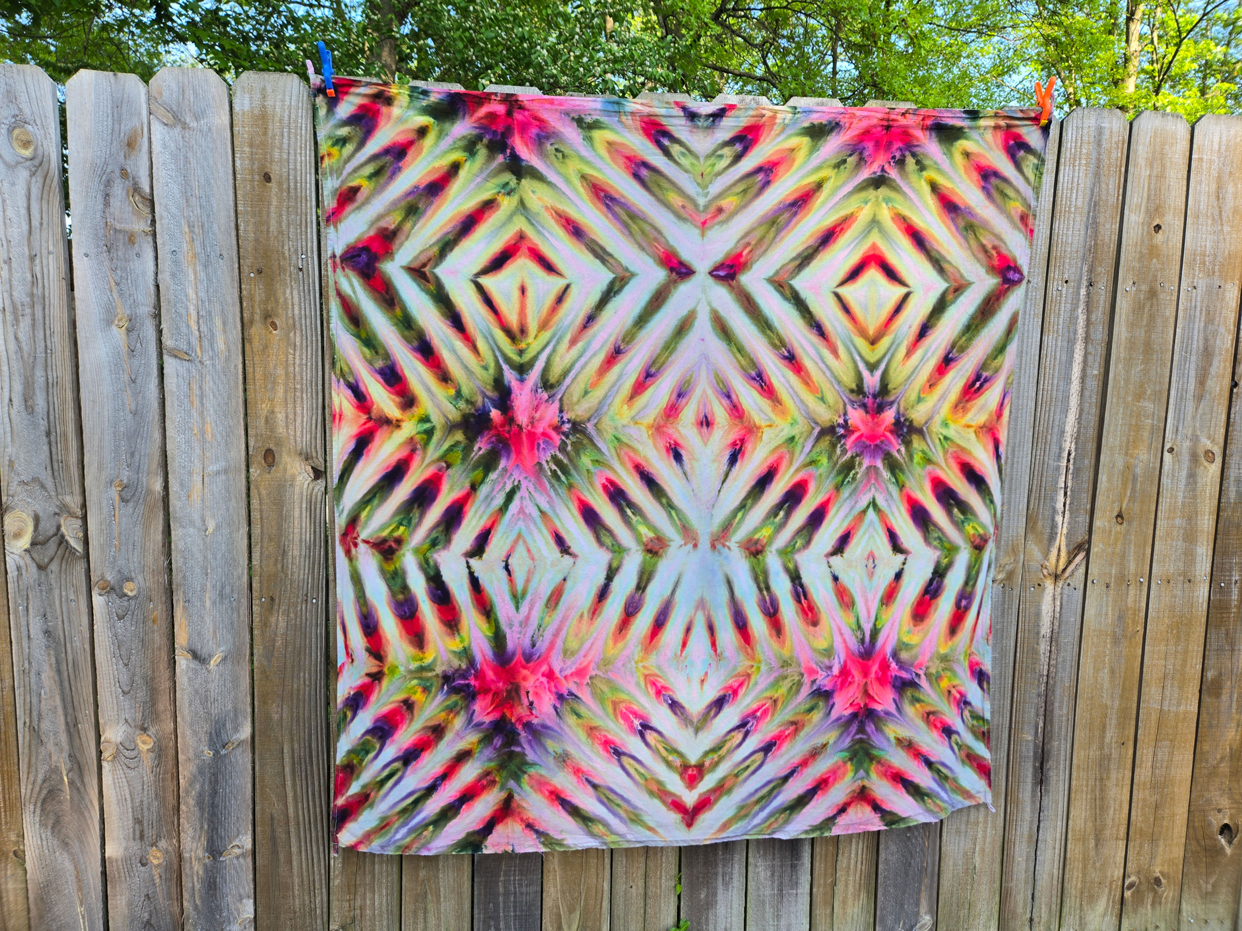 58"×58"  Abstract Tie Dye Tapestry 