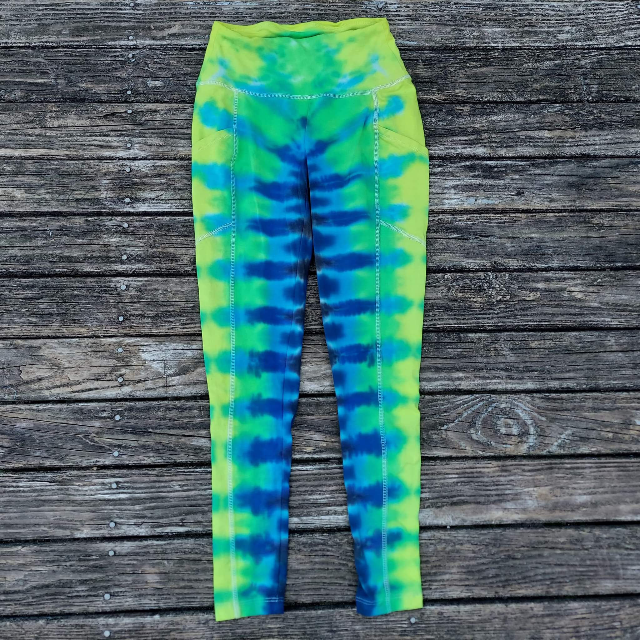 Medium - Wide Waistband Leggings with Pockets 