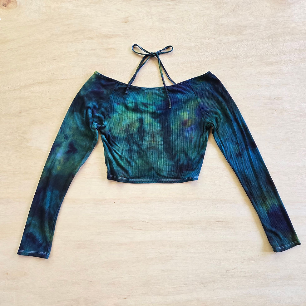 Thumbnail: Large - Long Sleeve Crop Top