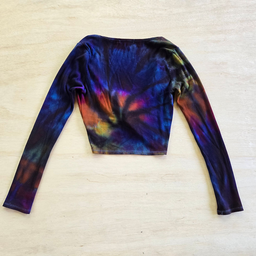 Thumbnail: Medium - Twist Front Long Sleeve Crop Top