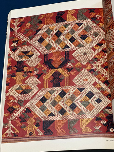 太陽と精霊の布藍と暮らす人々トン族・ミャオ族・タイ族中国