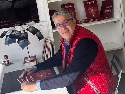 Hoy entrevistamos a Emilio Durán Escobar, autor de "Habitación 216"