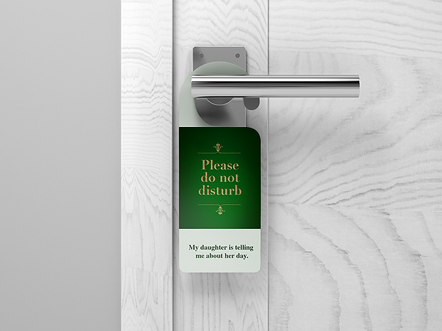 Kdoor-hanger-mockup-01.png