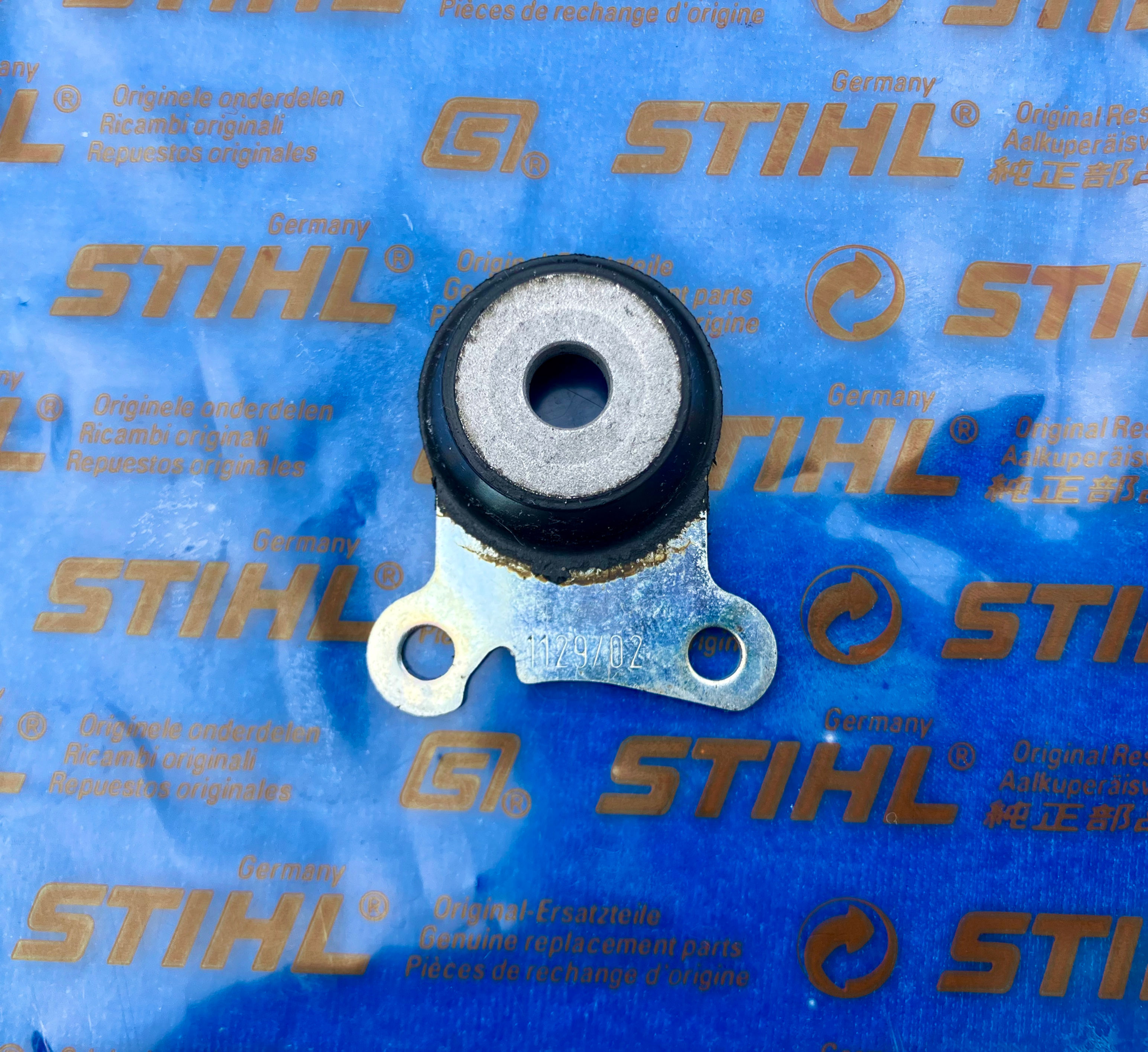 STIHL Genuine 020, MS200, MS200T AV Buffer # 1129 790 9903