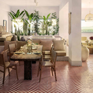 Salle à manger lumineuse à Casablanca