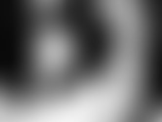 Bleu Reine : noisy queen